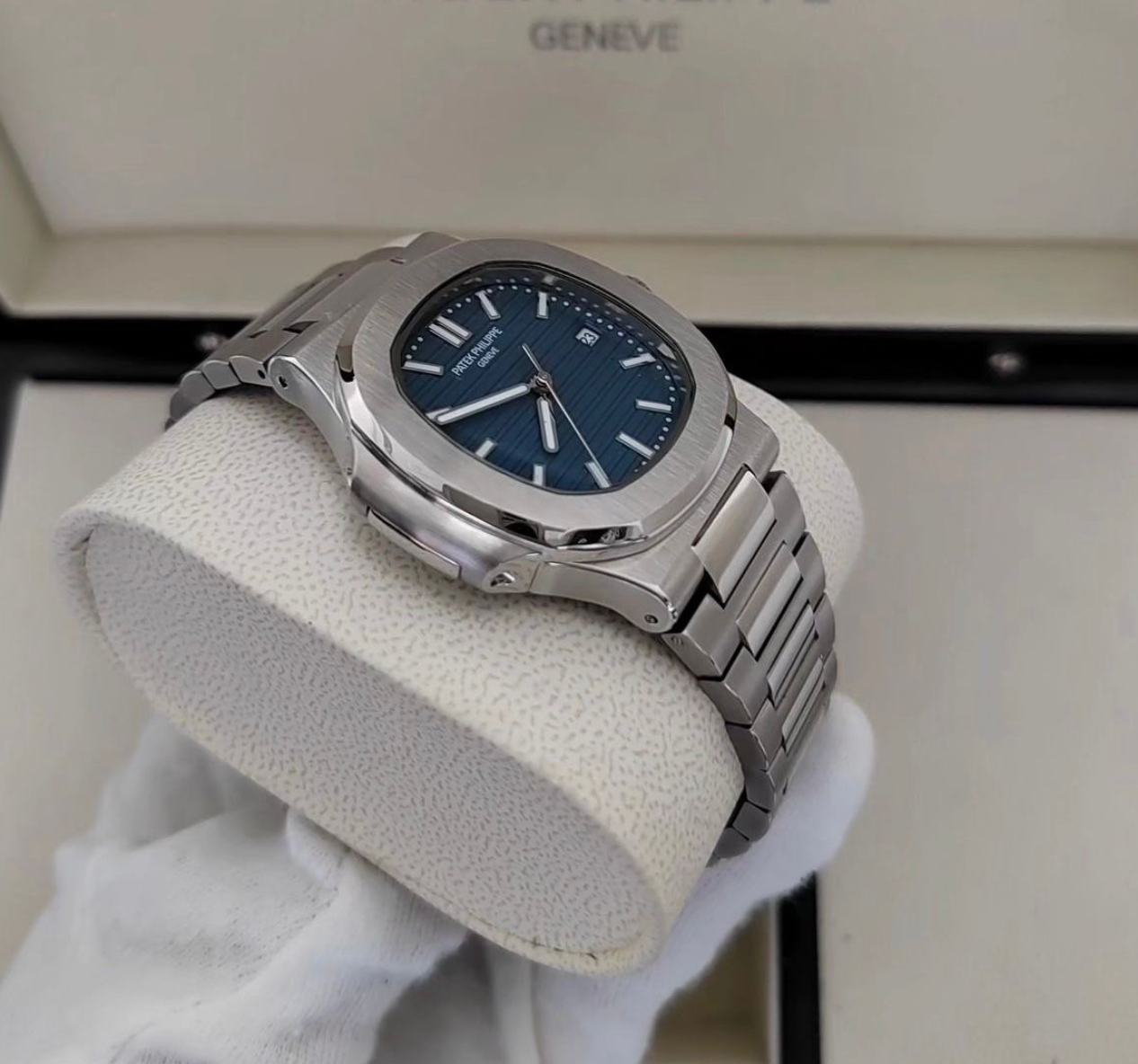 Patek Philippe Nautilus