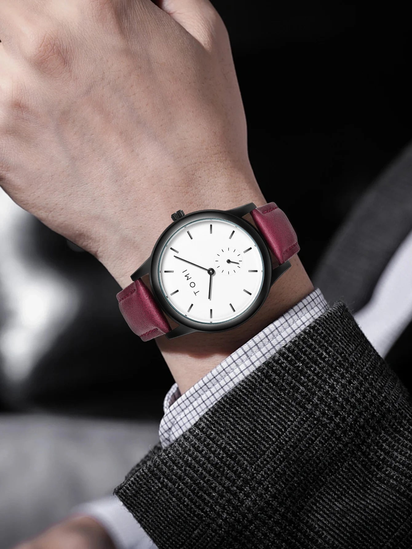 TOMI Fashion Men's Two Pin Half Belt Watch Casual and Minimalist Men's Quartz Watch