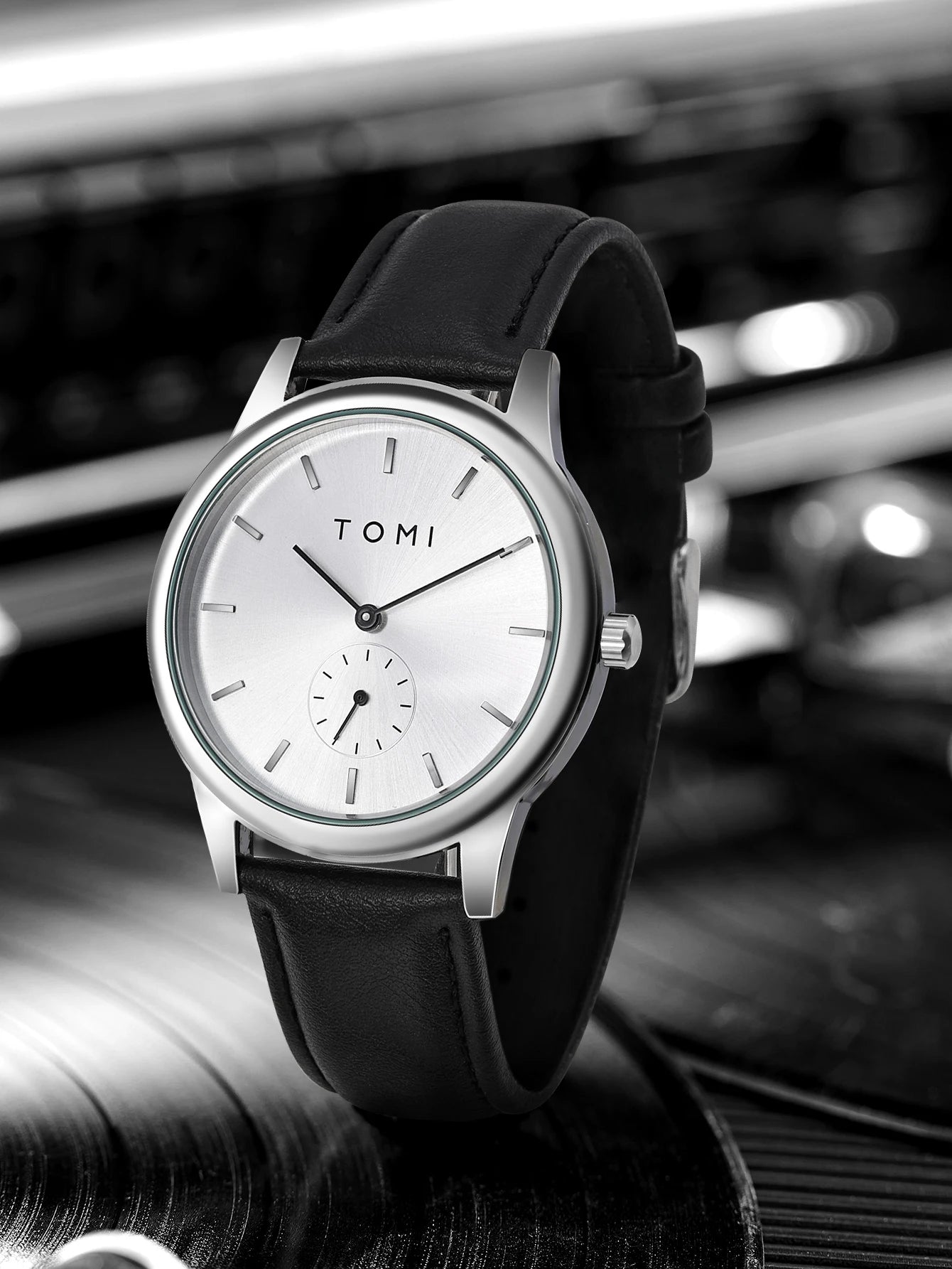 TOMI Fashion Men's Two Pin Half Belt Watch Casual and Minimalist Men's Quartz Watch