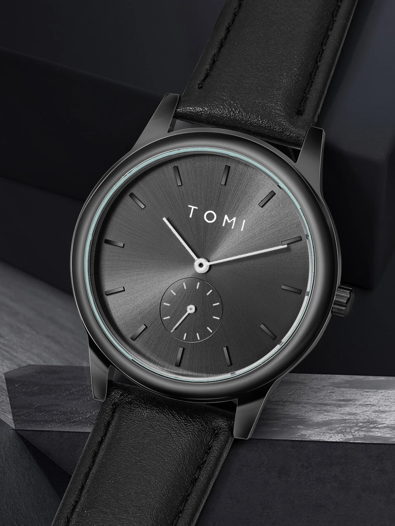 TOMI Fashion Men's Two Pin Half Belt Watch Casual and Minimalist Men's Quartz Watch