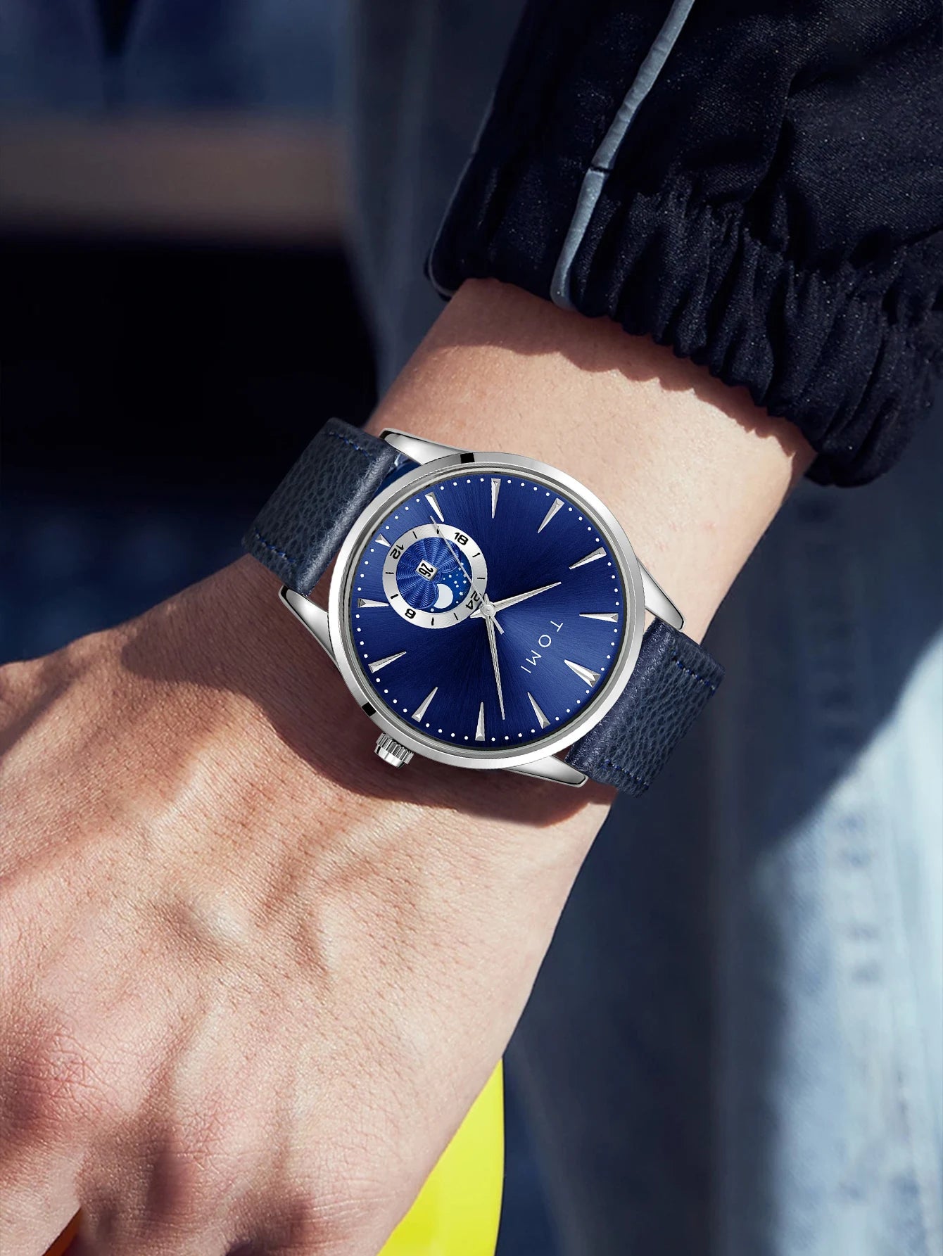 TOMI Men Luxury Leather Strap Watch Business and Leisure Large Dial Calendar Men Quartz Watch Relogio Masculino