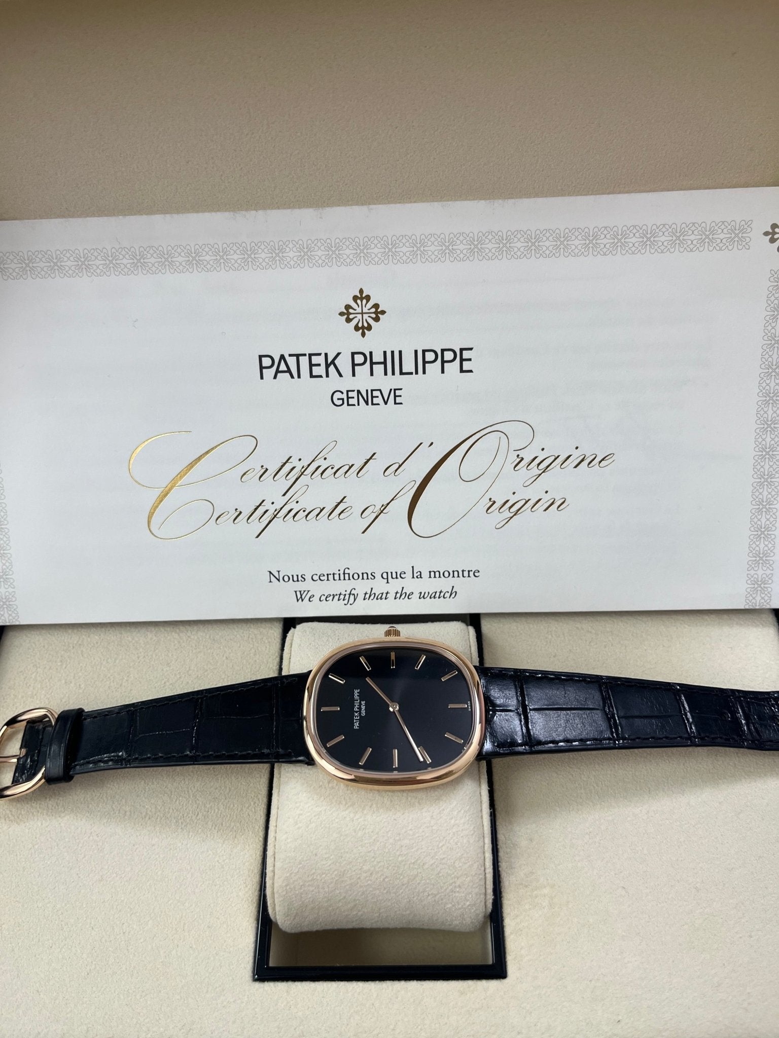 Relógio Patek PhiIlippe Golden Ellipse