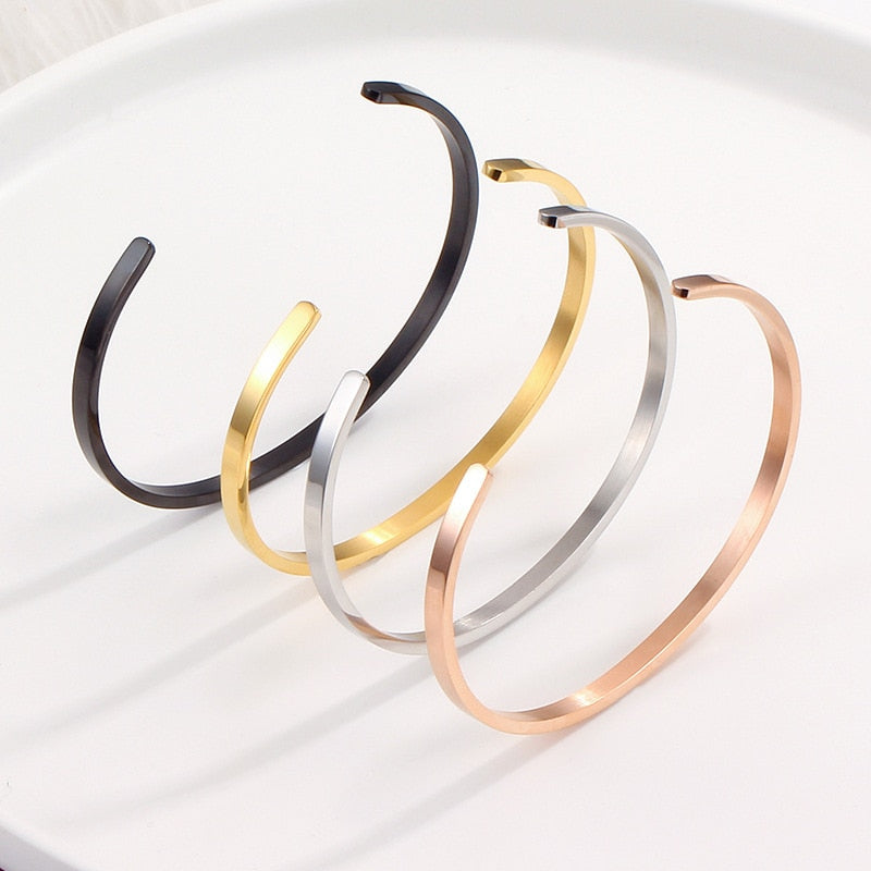 Bracelete Minimalista em Aço Inoxidável