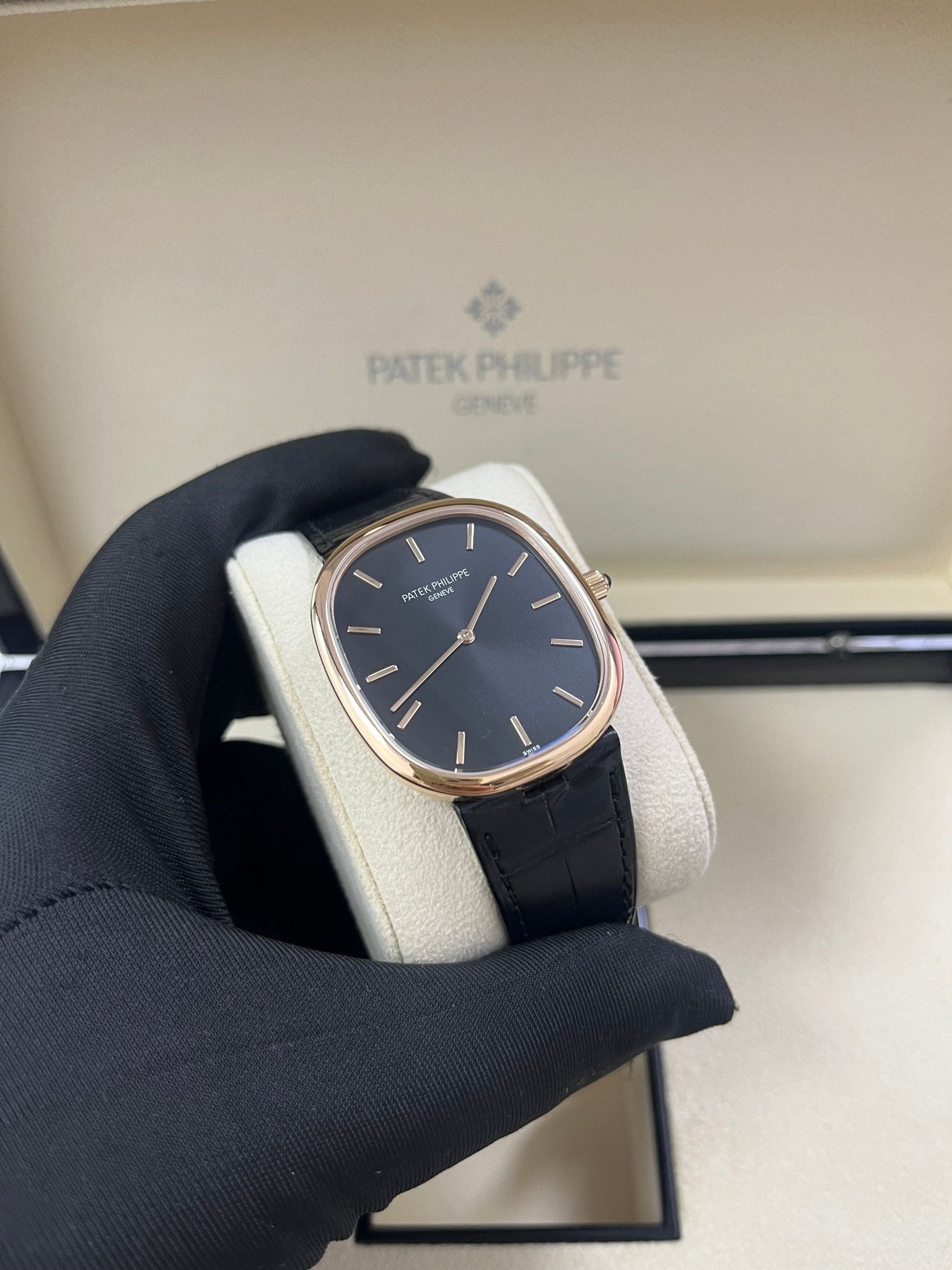 Relógio Patek PhiIlippe Golden Ellipse